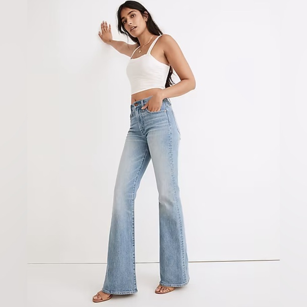 NWT Madewell Curvy Perfect Vintage Flare Jean 28P
